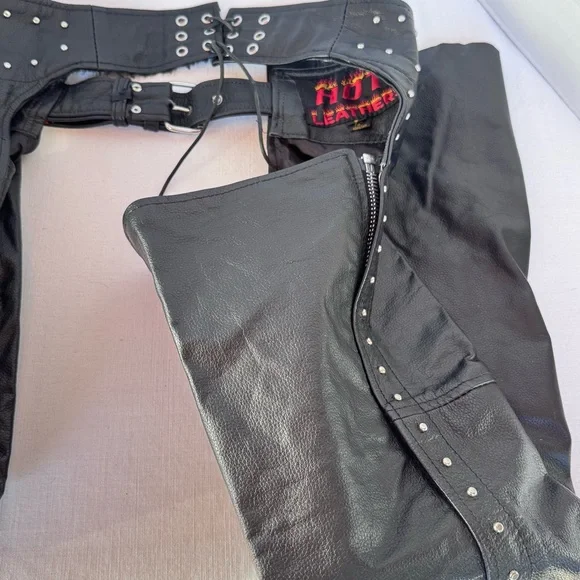 Black Leather Chaps Silver Studs Hot Leather Harley Moto Women’s Sz Small - Picture 15 of 16